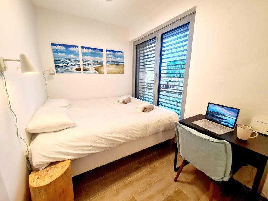 1 Bedroom With Parking-cd6 Appartement